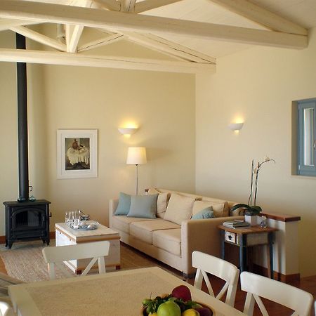 Urania Luxury Villas Pondi Exteriér fotografie